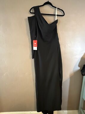JJ’s House Black Asymmetrical Sweep Train Formal Gown